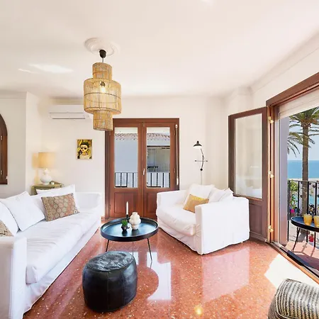 Balcon De Europa In By Solaga Homes アパート